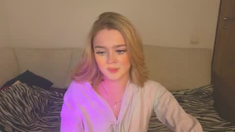 Snapshot of anna_nickol chatting on February 25, 2026, 6:28 pm Anna online show from February 25, 2026, 6:28 pm