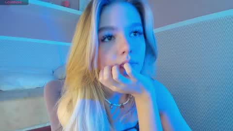 Anna online show from February 9, 2025, 4:46 am