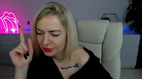 anna_snow9 online show from September 28, 2025, 11:59 am