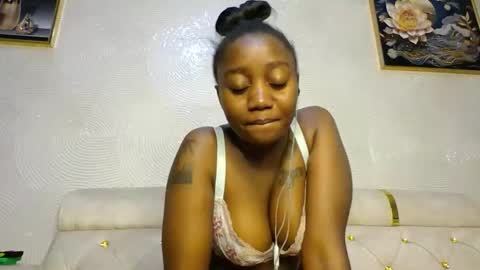 Annabel online show from February 9, 2025, 11:15 pm