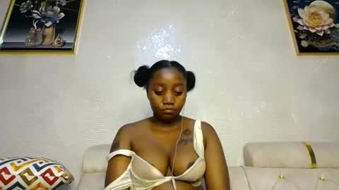 Annabel online show from February 17, 2025, 9:30 pm