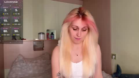 Annabel online show from September 9, 2025, 11:10 am