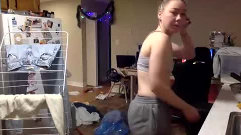 annabellemonroe69 online show from November 26, 2025, 1:45 pm