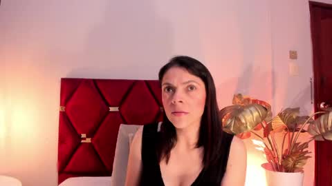 AnnaBrooks online show from June 6, 2026, 12:27 am