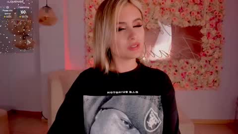 Anna Brooks  online show from March 2, 2025, 1:47 am