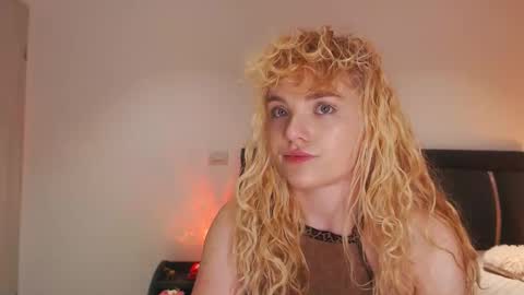 Snapshot of annaevv chatting on February 4, 2026, 3:56 am annaevv online show from February 4, 2026, 3:56 am