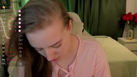 annagrees1 online show from December 21, 2025, 2:13 pm