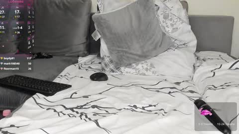 lucia online show from December 2, 2024, 1:57 pm