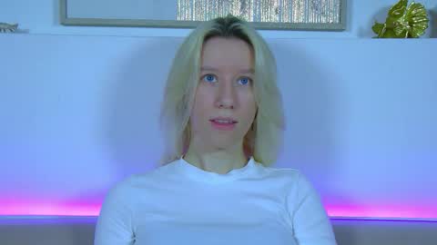 Anna online show from November 26, 2025, 6:36 am