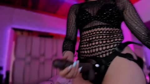 Annara Lein online show from December 22, 2025, 7:33 pm