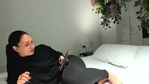 Snapshot of annastasiawild chatting on September 25, 2025, 7:50 pm AnnastasiaWild online show from September 25, 2025, 7:50 pm