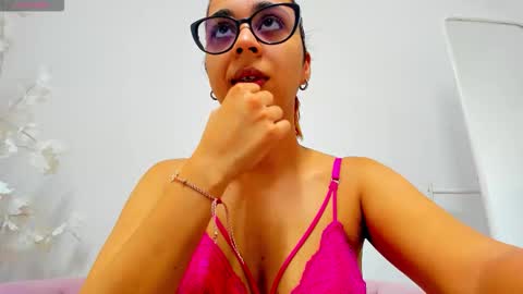 Anna online show from March 23, 2026, 1:48 pm