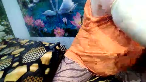 AnnaxGoldX online show from May 13, 2026, 8:23 am