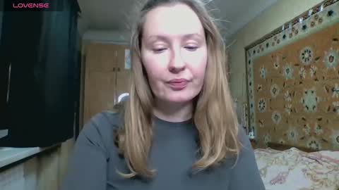 AnnaXLovers online show from October 31, 2025, 1:01 pm