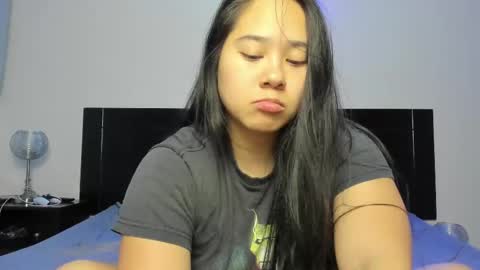 Snapshot of annaxnasty chatting on March 7, 2025, 8:13 am Anna online show from March 7, 2025, 8:13 am