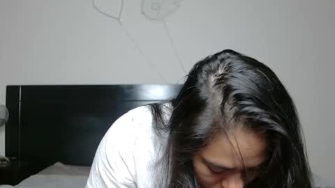 Snapshot of annaxnasty chatting on December 15, 2025, 5:23 am Anna online show from December 15, 2025, 5:23 am