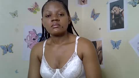 Snapshot of anne_brownie chatting on February 4, 2026, 7:58 am Anne brownie online show from February 4, 2026, 7:58 am