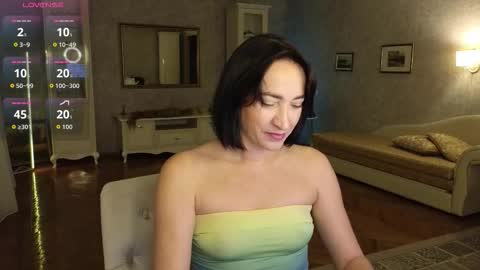 anne_karma online show from November 13, 2025, 7:57 pm