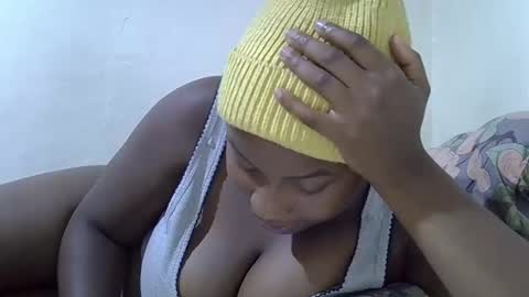 Snapshot of anne_marriee chatting on February 17, 2026, 7:53 pm Anne marrie online show from February 17, 2026, 7:53 pm