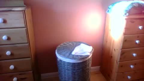 annecharlie online show from October 4, 2025, 7:06 am