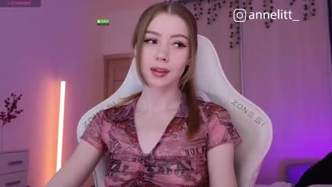 annelitt online show from December 17, 2025, 10:16 pm