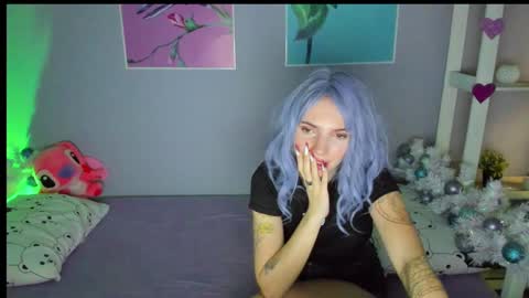 Snapshot of annetenet chatting on December 19, 2024, 10:13 am Annet online show from December 19, 2024, 10:13 am