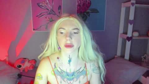 Snapshot of annetenet chatting on January 25, 2025, 6:01 am Annet online show from January 25, 2025, 6:01 am