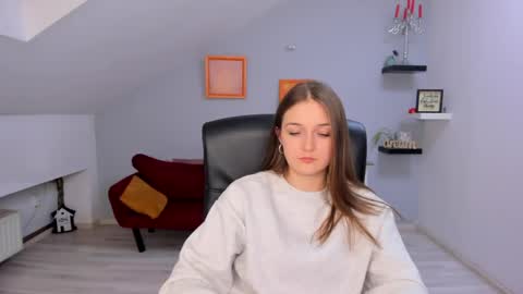 annewilsonn online show from April 2, 2026, 4:26 pm