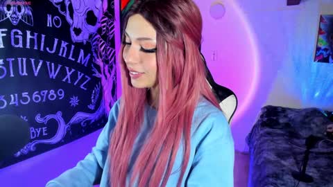 Snapshot of anni_420_ chatting on December 9, 2024, 10:09 pm Nikoll online show from December 9, 2024, 10:09 pm