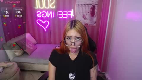 Snapshot of anni_acker_b chatting on February 7, 2025, 11:24 pm Anni acker b online show from February 7, 2025, 11:24 pm