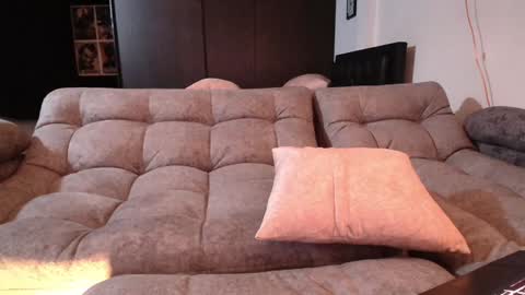 Anni online show from January 16, 2025, 11:48 pm