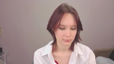 Anni online show from November 29, 2025, 1:36 pm