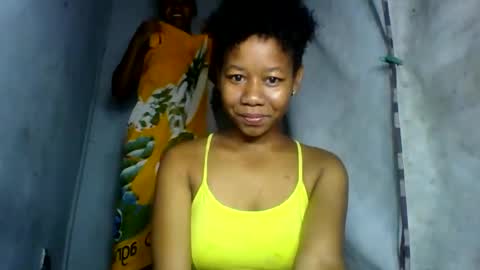 Snapshot of annick98 chatting on February 7, 2026, 7:56 am annick98 online show from February 7, 2026, 7:56 am