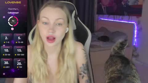 Annie online show from March 7, 2025, 8:55 pm