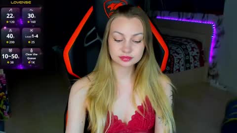 Snapshot of annie69kiss chatting on May 4, 2026, 11:23 pm Annie online show from May 4, 2026, 11:23 pm