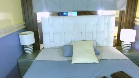 Annie  online show from April 17, 2026, 6:00 pm