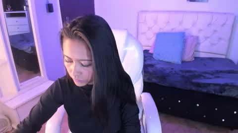 annie_clarrk online show from November 15, 2025, 5:27 am