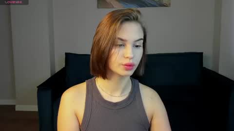 annie kitss online show from June 11, 2026, 1:16 am