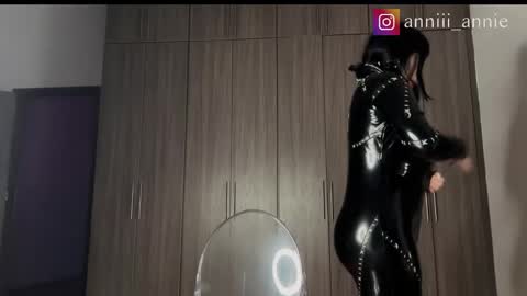 JEANNE no olvides seguirme dont forget follow me  uu online show from January 8, 2026, 11:07 pm