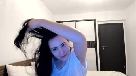 Annie online show from February 2, 2026, 3:44 pm