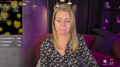 Annie online show from December 19, 2024, 12:56 pm