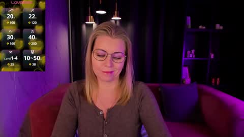 Annie online show from March 9, 2025, 5:44 am