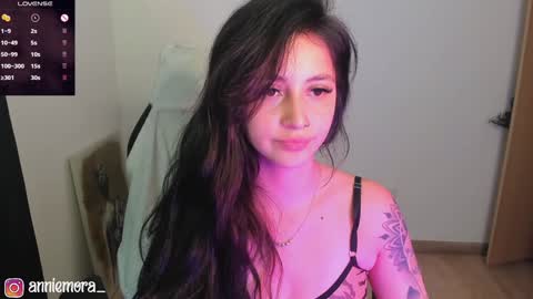 Annie online show from January 12, 2025, 2:03 am