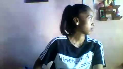 anniesexy1 online show from June 10, 2026, 10:03 am