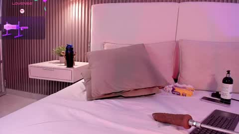 ANNIE  online show from March 20, 2026, 8:25 pm