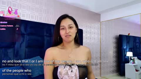 Anniieleonhart online show from September 13, 2025, 1:55 pm