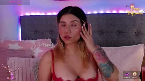 Antonella Lee online show from October 24, 2025, 9:44 pm