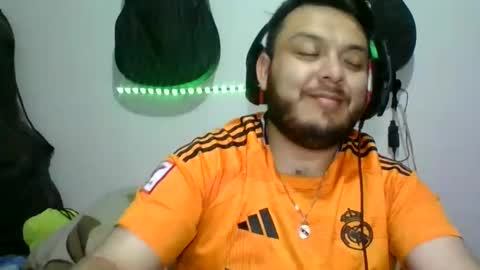 lion kennedy independent model moderator online show from November 5, 2025, 3:28 am