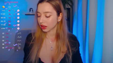 Ann online show from November 25, 2025, 11:43 am