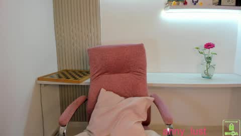 Issabela online show from April 2, 2026, 7:55 pm